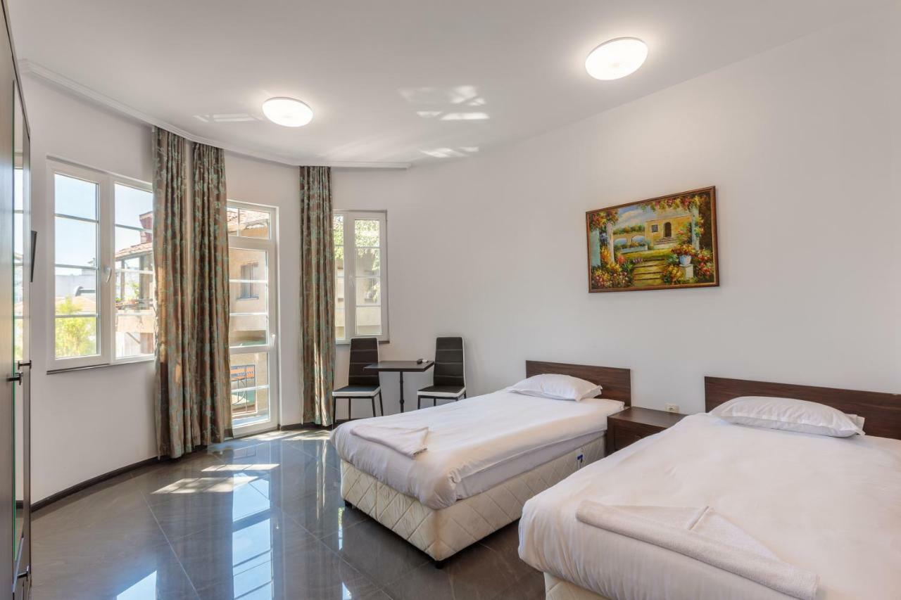 Seaside Guest Rooms Burgas Exterior foto